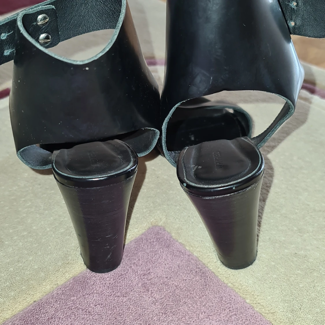 Strap heel WHYRED 40 - 91