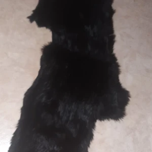 y2k päls halsduk - y2k stockholmsstil päls halsduk jättemjuk och trendig  medium storlek  passar många stil  från shein  ny skick 