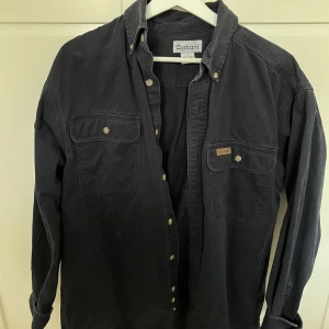 Carhartt Jacka - Snygg Carhartt i bra skick. Vintage köpt dyrt på secondhand. Säljer då den inte kommer till användning. Passar S/M