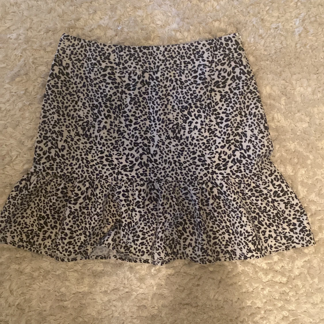 Kjol med leopard print