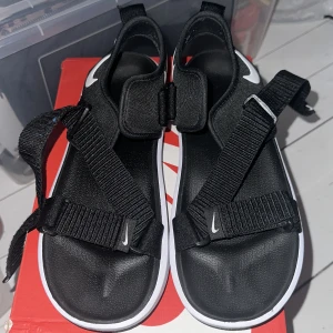 Sandels  - Sandels från Nike