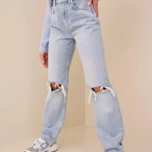 90s high waist jeans Gina  - Oanvända  Frakt tillkommer Org pris 599kr  Flera bilder bara fråga 