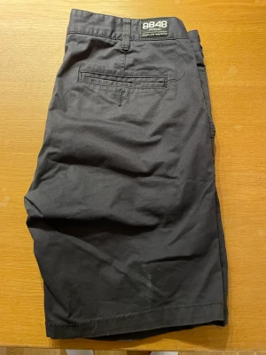 Chinos shorts - Knappt använda, fräscha och som nya. 