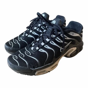 Nike TN plus - Ganska dåligt skick men inga större fel på dem. Storlek 44.