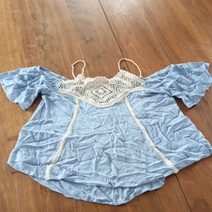 Papaya top - Fin top, inköpt i USA. Skrynklig på bilden men lätt att stryka :)