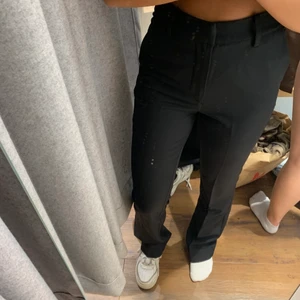 Kostymbyxor  - Säljer dessa kostymbyxor, knappt använda. Modellen heter ”Vilma”