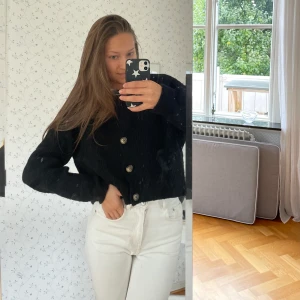 Stickad tröja  - Så söt stickad tröja i bra skick🥰