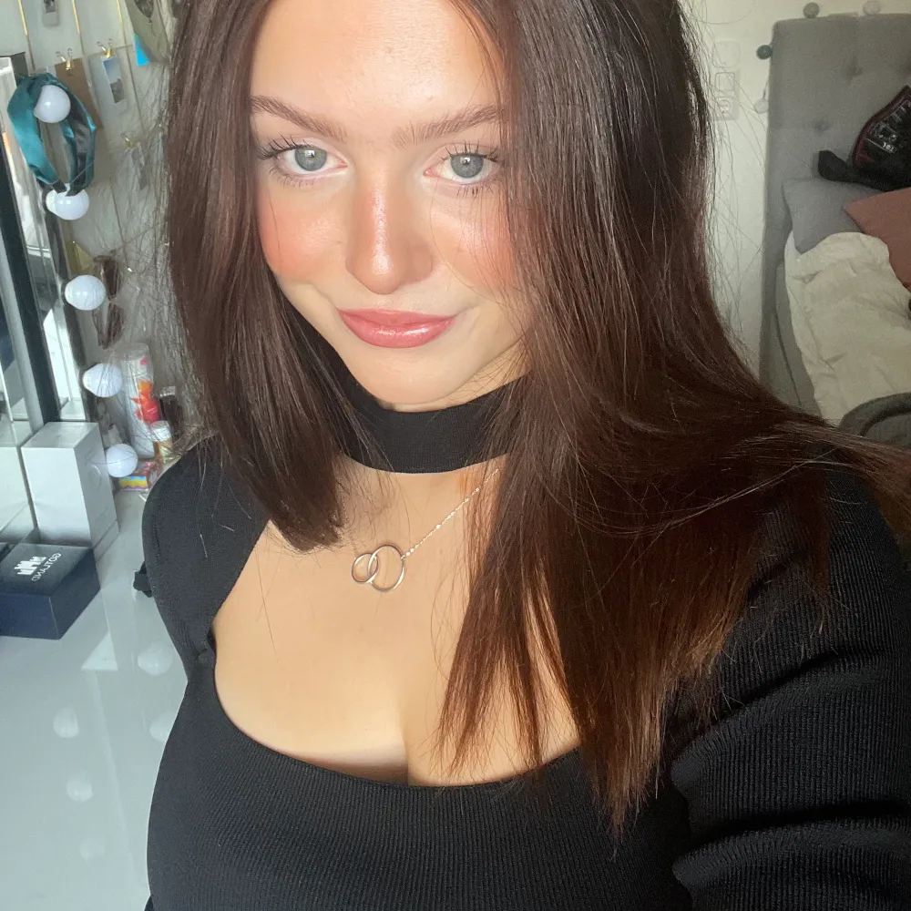 Stickad topp från zara med choker 🤍. Toppar.