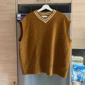 Collision Brown Yellow stickad väst - Stickad väst