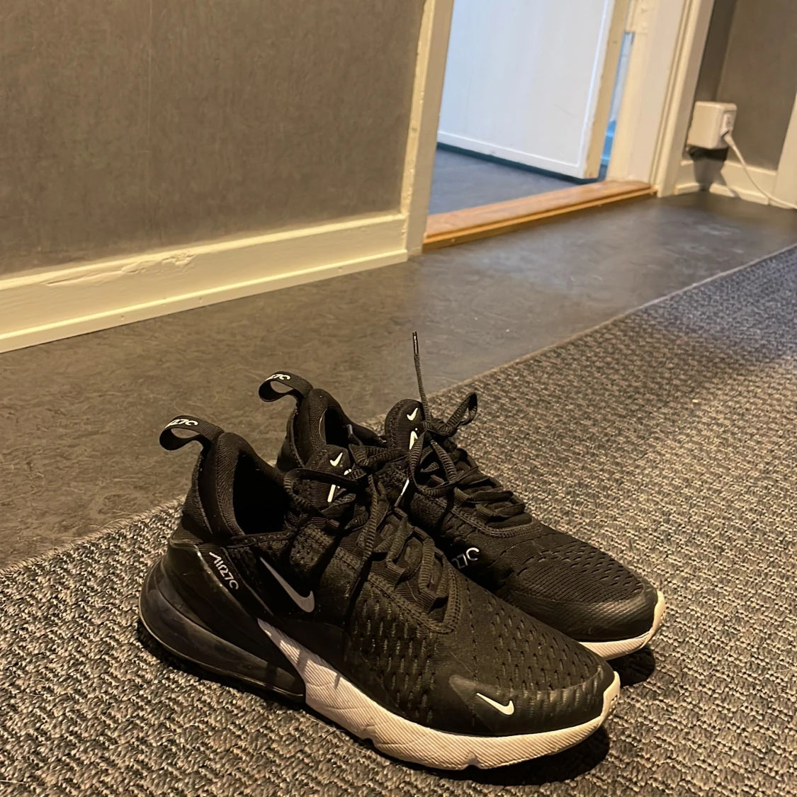 Nike airmax 270 strlk 38,5 - 90