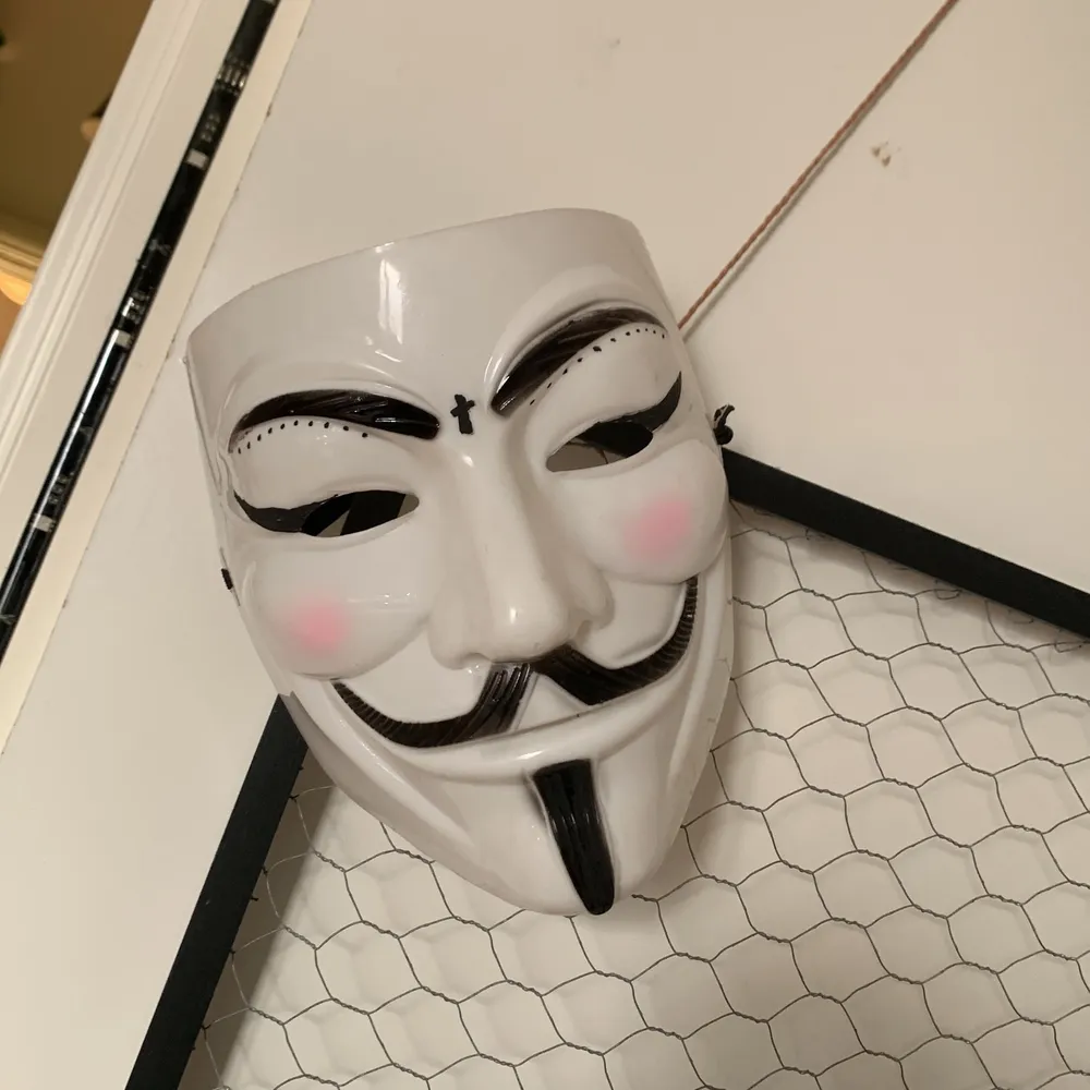 Ngn mask. Ord pris 200kr . Övrigt.