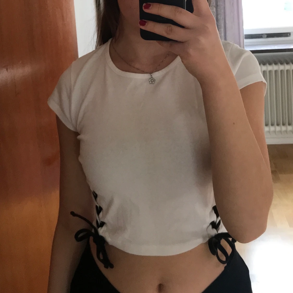 Vit topp med knytning  - 90