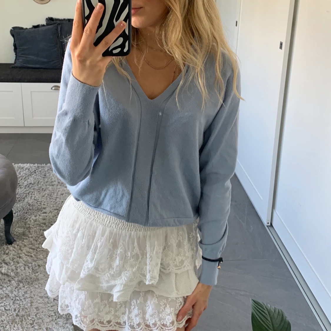 Såå gosig tröja från mango 💙💙💙