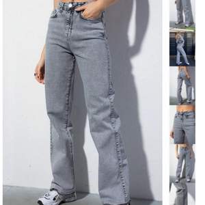 Ett par sjukt snygga gråa jeans från Mirabells kollektion tillsammans med Madlady. Stl 38 Säljs pga de kommer inte till användning. Ord pris 549 Startbud på 150. PM för bättre bilder!