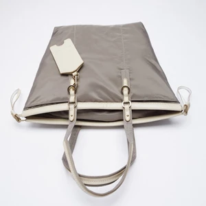 Zara väska i nyskick  - Helt slutsåld 