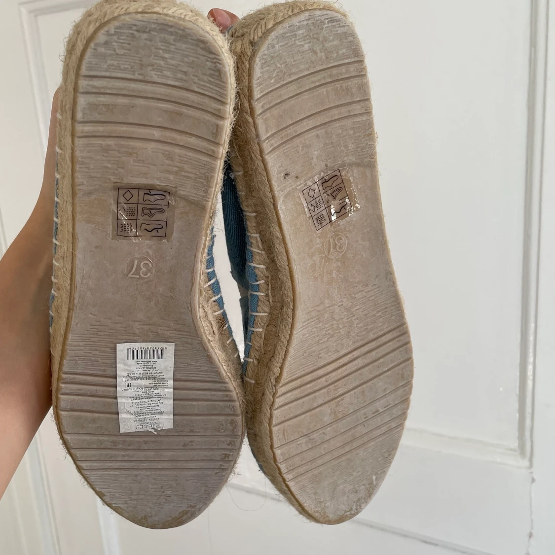 Sommarskor i strl 37 - 91