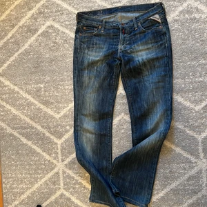 Lågmidjade jeans  - Lågamidjade replay jeans, säljer pga kommer inte till användning. 