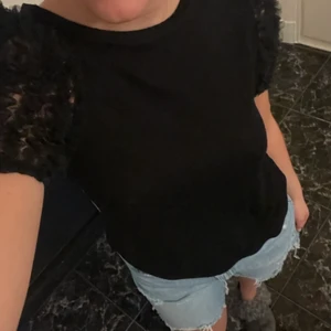 Topp med ärm - Fin tröja fr Zara med fin ärm. Köparen står för frakt! ❤️❤️