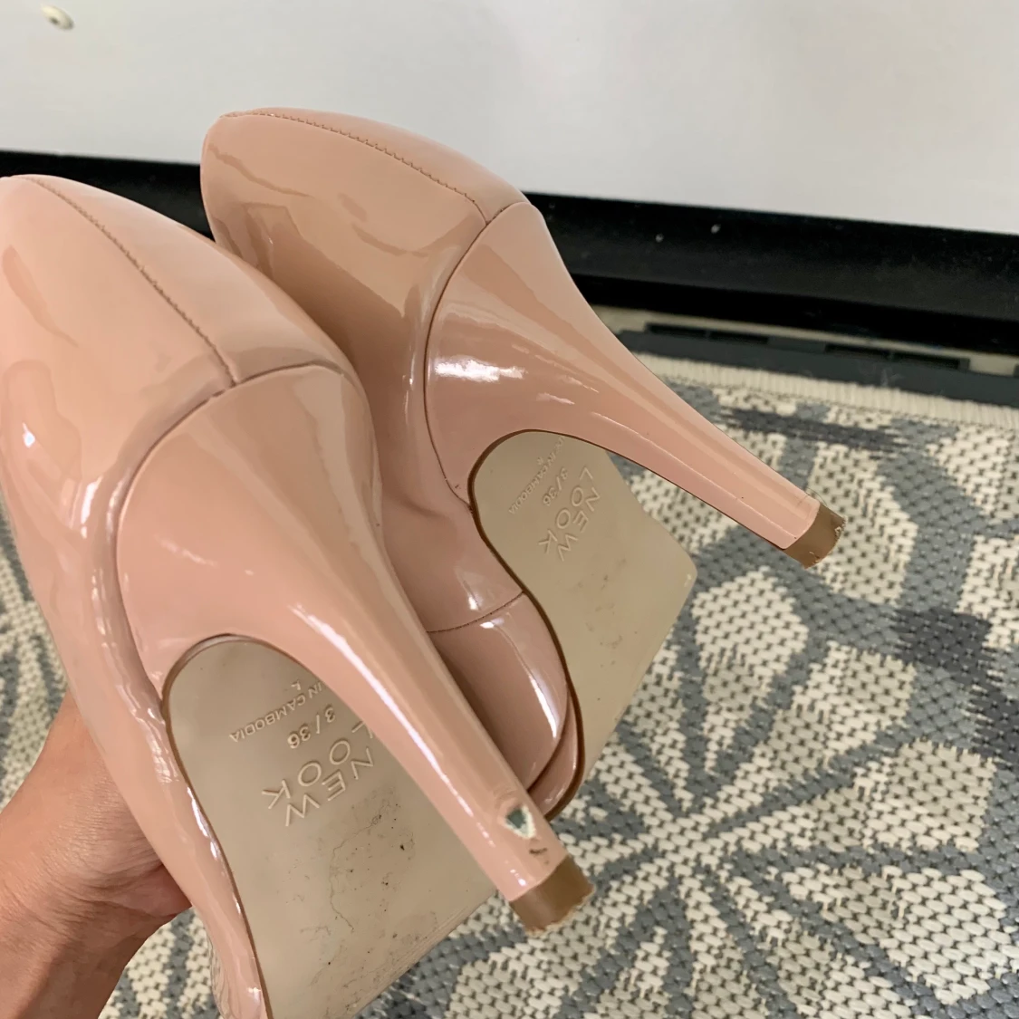 Klackskor i rosa lack strl 36 - 91