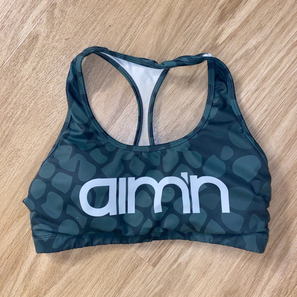 SportBH Aimn AIM’Nsportswear militärgrön - 91
