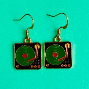 Retro örhängen 💚 - Nickelfria krokar och fri frakt 💚