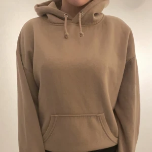 Hoodie - Beige Hoodie S Fint skick, kan skickas 🌸🫶🏻