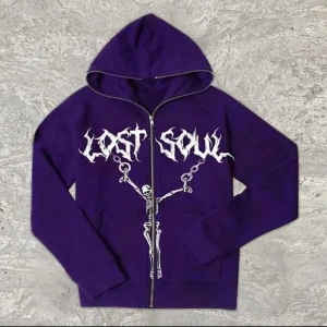 Lila Zip-Up  - Unik och cool zip-up hoodie köpt second hand! Hyfsat tunn men superfin och bekväm samt oversize💜