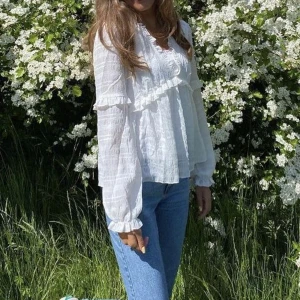 Blus - Vit blus från nakd i nyskick 