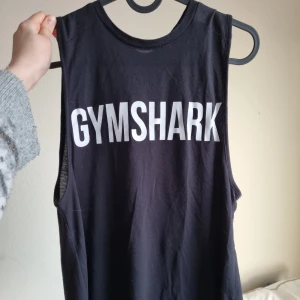 Gymark linne - Fint och skönt träningslinne från gymshark. Endast använd fåtal gånger så i fint skick! Skicka för fler bilder💕