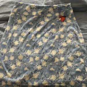 Sommarkjol - Använt skick stt dra över på väg till stranden