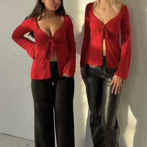 Röd topp - Använd en gång 