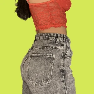 Boyfriend Byxor - Har varit bland mina favorit byxor men är för stora nu :)