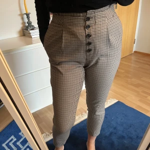 Kostymbyxor  - Kostymbyxor från Primark, använd en del men bra skick. 