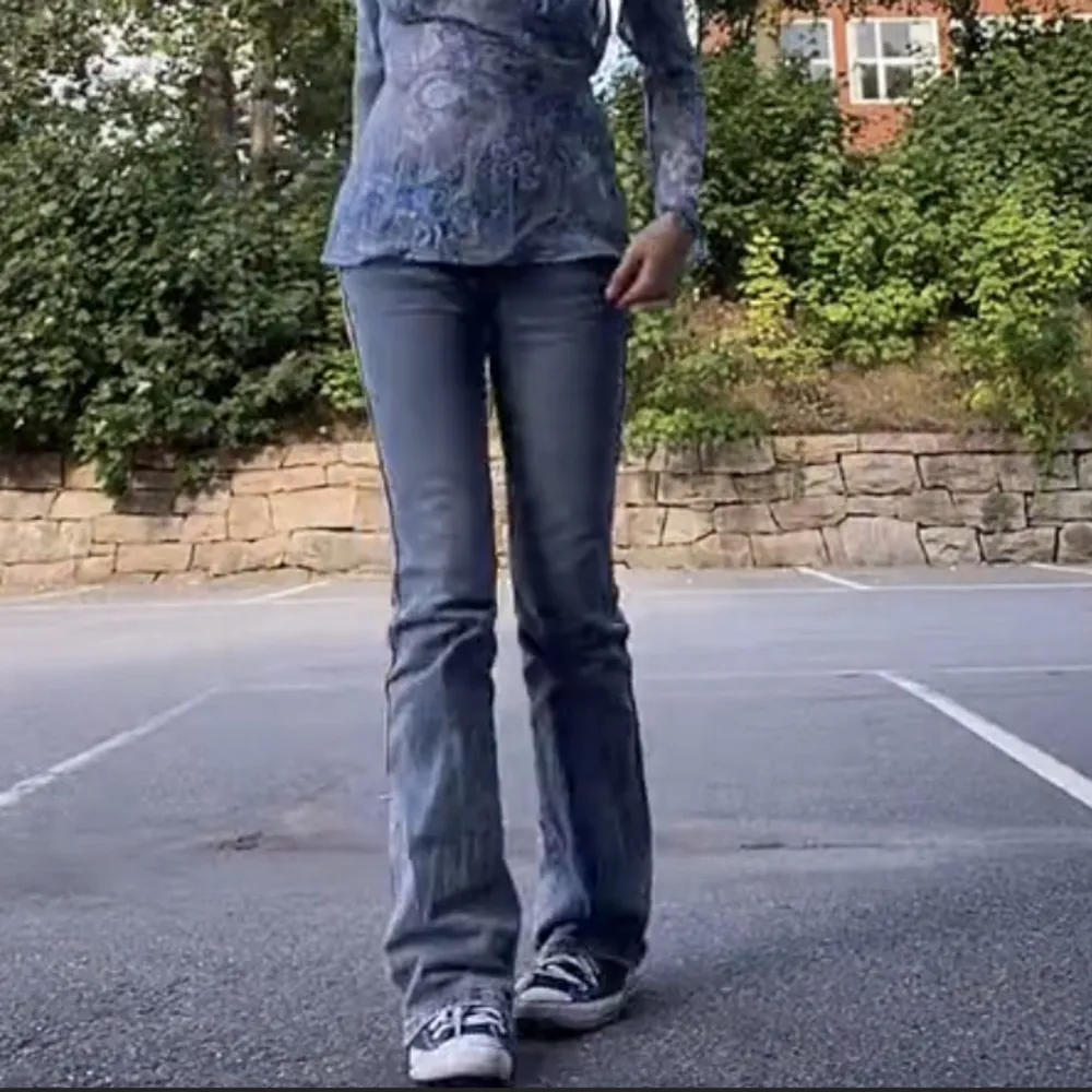 AS SNYGGA Lågmidjade Brandy Melville jeans 💘jag är 170. Jeans & Byxor.