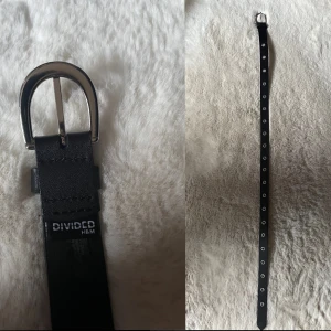 Skärp med hål - Säljer detta skärpet då jag inte får användning av det då jag har andra🖤95cm långt men 88cm till första/sista hålet som sitter längst ut🖤