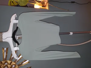 Ny top Hm - Ny med lappar kvar från Hm med öppen rygg