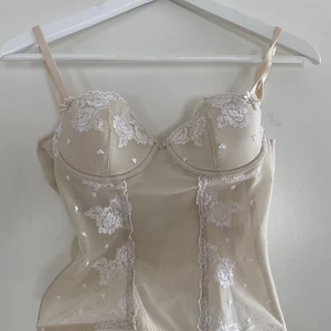 Korsett🤍 - Superfin korsett topp🤍