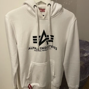 Sweatshirt Alpha industries - Herr modell storlek XS. Bra skick