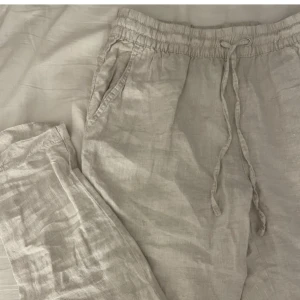Linnebyxor  - Lägger ut igen pga att köparen backa ur❤️ köpta i somras och är i fint skick!💞