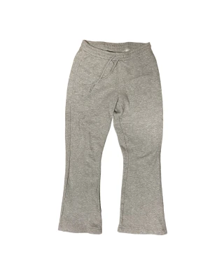 Flared sweatpants  - Nästan oanvända 