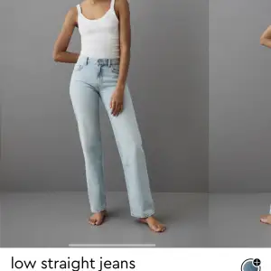 Helt oanvända low Waits jeans från Gina💕 säljs pågrund utav att de var förstora🙃💕  pris kan diskuteras 