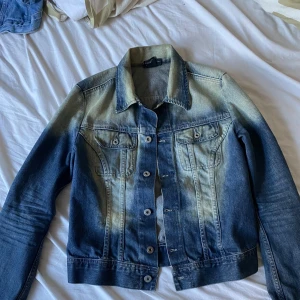 Diesel jeans jackrt for sale - The jacket is in good condition. It is q size M  