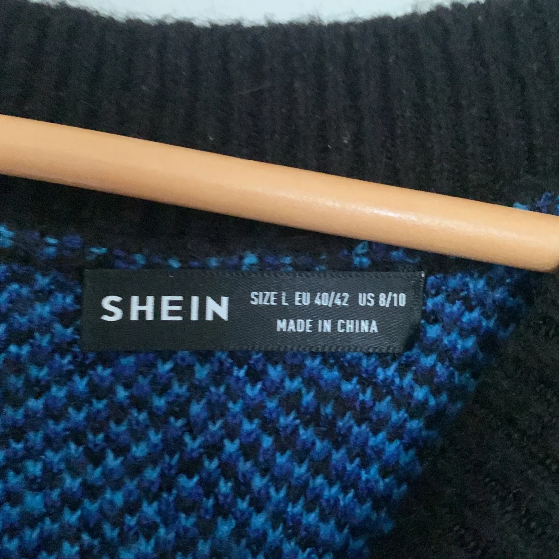 Sweater med mönster Size L - 91