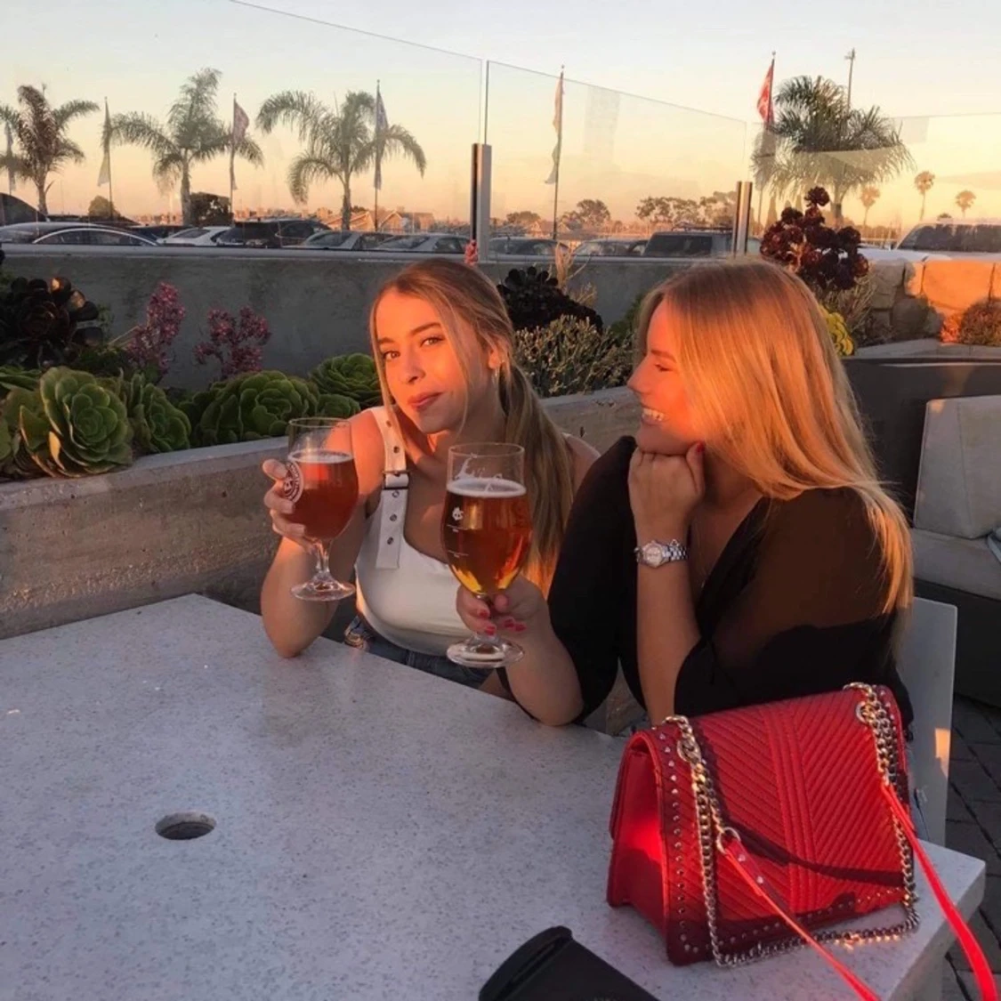 Röd festlig väska! - 90