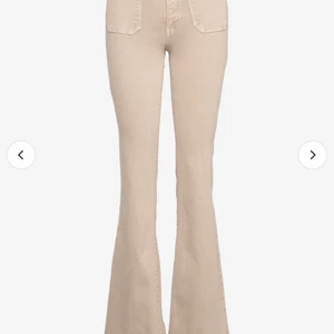 Beige jeans  - Beigea jeans från Mango i storlek 36! 