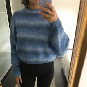 Stickad tröja  - Superfin cropped stickad tröja från H&M divided💕