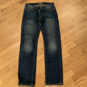 Acne jeans  - I princip oanvända Acne jeans, storlek 29/32.