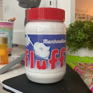 Söker fluff - Söker fluff. Vilket är faktiskt amerikanskt godis.