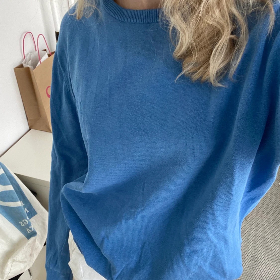 Blå tröja  - 90