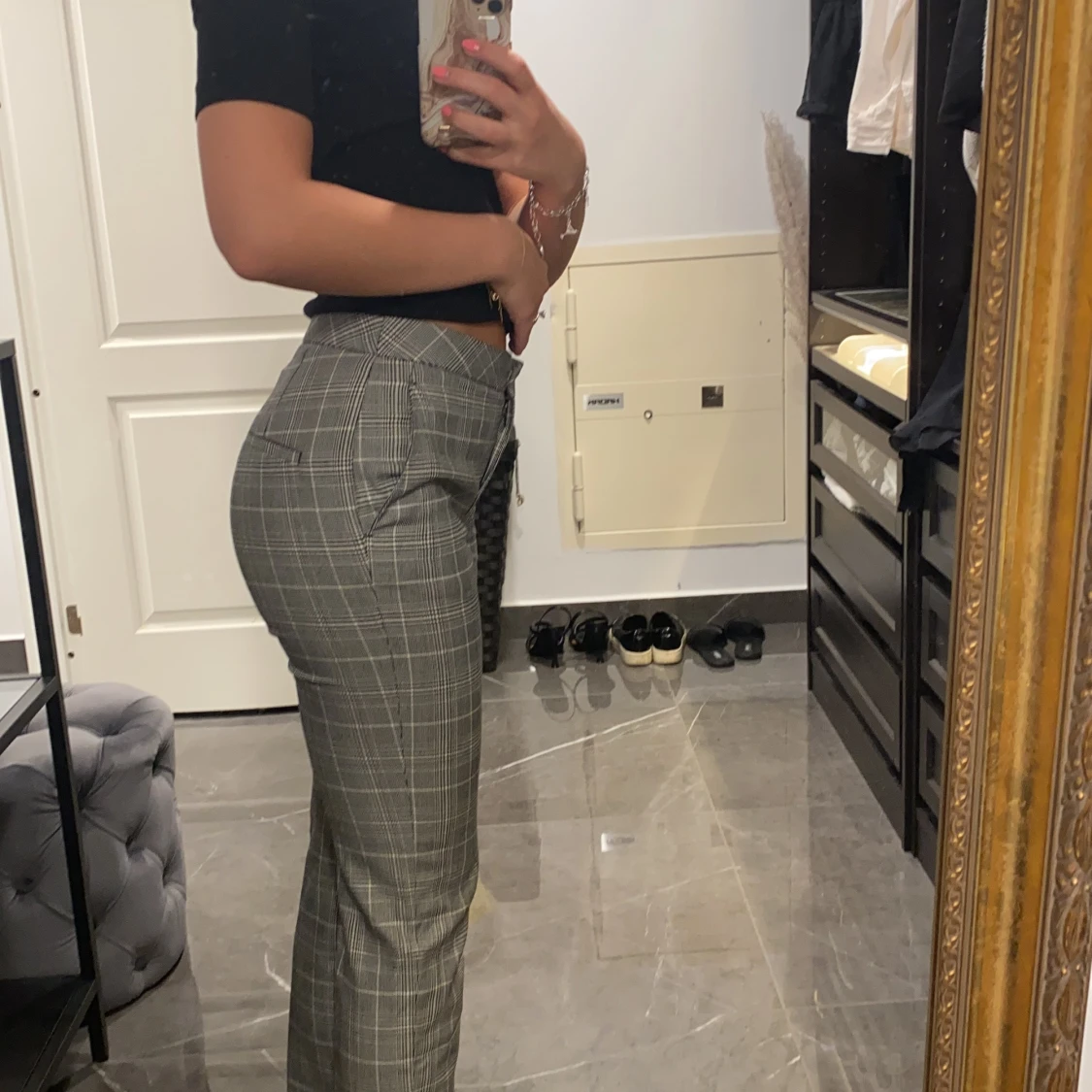 H&M rutiga kostymbyxor EUR 32